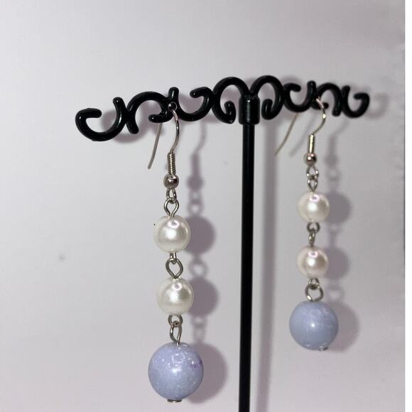White & Lavender 3 Beaded Dangle Earrings! - Picture 2 of 7